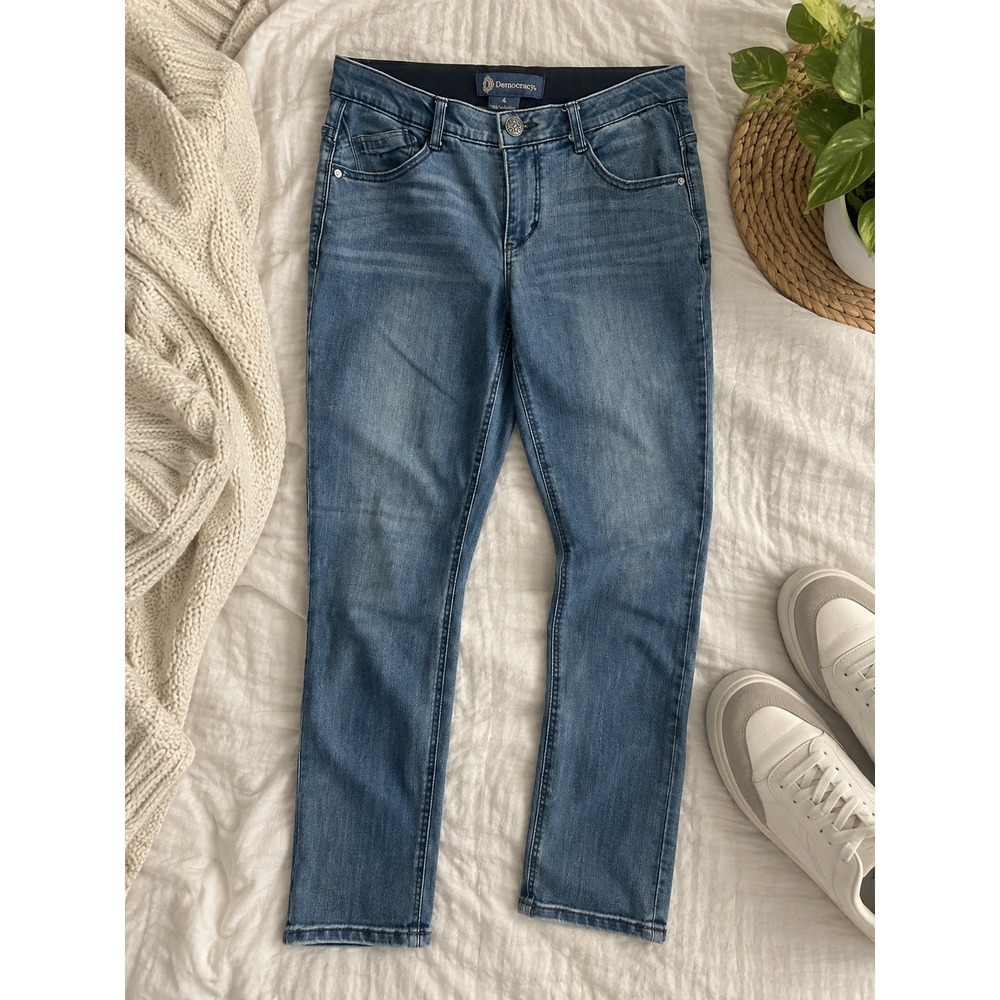 Democracy Ab solution Straight Leg Jeans Blue Medium Wash Size 4